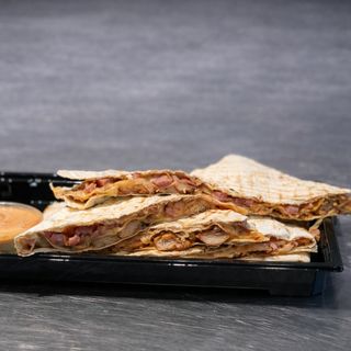 НОТ кесадилія