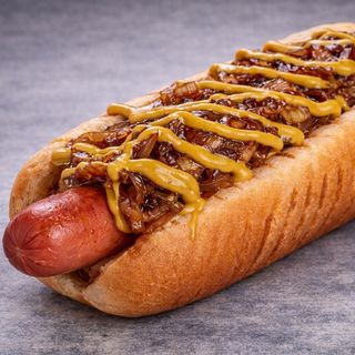 Хот дог America з баварською сосискою (230г)