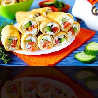 Млинцеві рулетики з сьомгою С/С