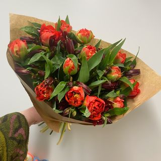 Букет 244 (тюльпани + альстромерії 17шт)