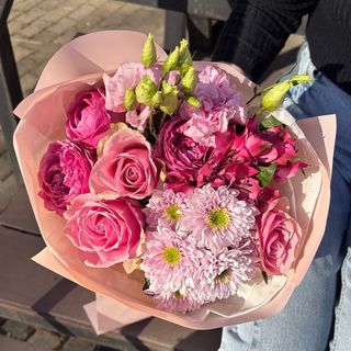 Букет квітів «Лія»