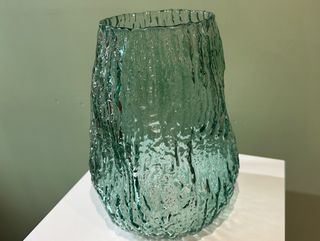 Ваза «Inequalities»