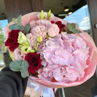 Букет квітів «Флорина»
