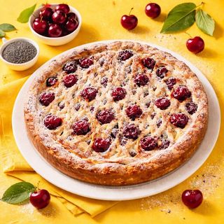 Пиріг з маком та вишнею (660г)