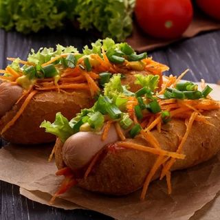Хот дог в булочці