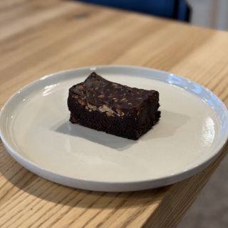 Брауні з горіхами (100г)