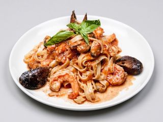 Паста з морепродуктами	(320г)