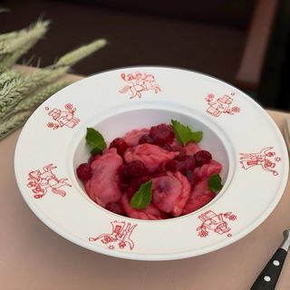 Вареники з вишнями ( можливе попадання кісточки) (160/50г)