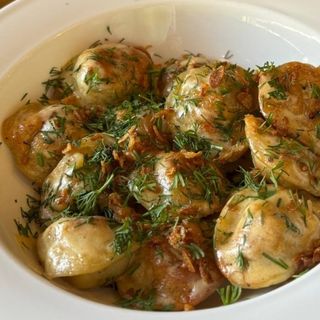 Смажені зі свинини з сирним соусом 250г