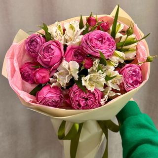 Букет квітів «Тиха закоханість»