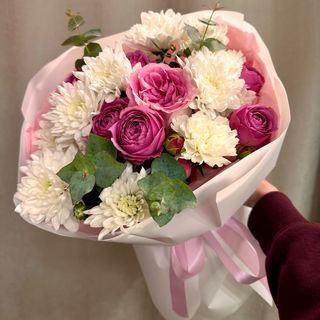 Букет квітів «Пелюстки кохання»