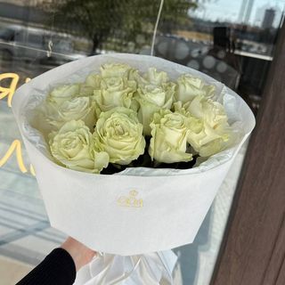 Букет з 11 троянд Мондіаль