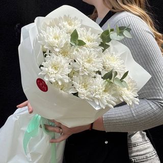 Букет із Балтика 3 шт з евкаліптом