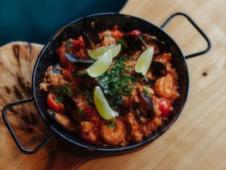 Паелья з морепродуктами (650г)