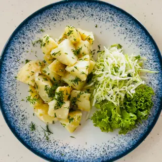 молода картопелька з маслом та кропом  0.250г