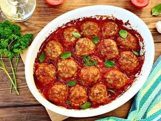 Тефтелі в соусі (куряче м’ясо),( 1 шт/70г)