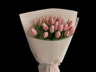 Букет  25 шт рожевобілих тюльпанів