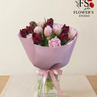 Букет микс піоновідних тюльпанів.