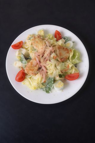 Цезар з куркою і беконом (250г)