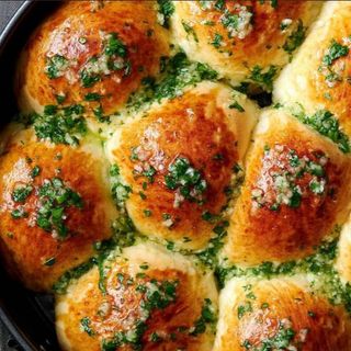 Пампушки з часником (60г)