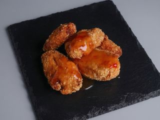 Курячі крильця (330/50г)