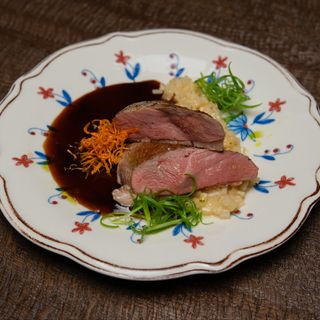 Качка зі смородиновим соусом