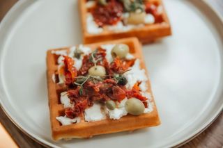 Бельгійська вафля з вяленими томатами (200г)