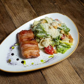 Салат Цезар з куркою в беконі (300г)