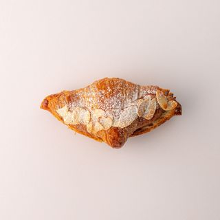 Міні круасан із мигдалем 40г