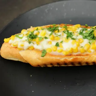 Хот-дог з рваною куркою та сиром (300г)