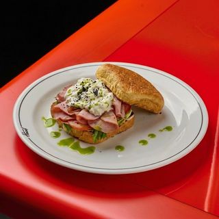 Ранковий мафін з шинкою (200гр)