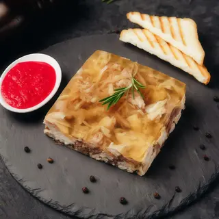 Холодець з м'ясом курки по-домашньому