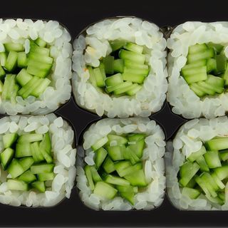 МАКІ З ОГІРКОМ