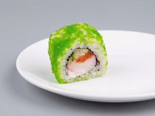 Рол з крабом і лососем в ікрі (275/50/25/10г)