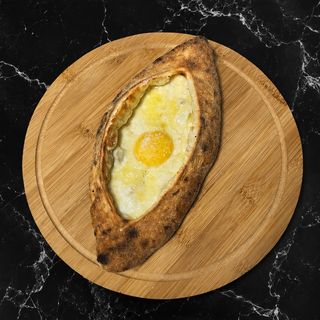 Хачапурі по-аджарськи
