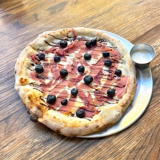 Піца з прошуто та лохиною(490/30г)