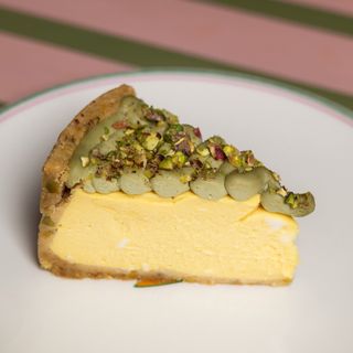 Чизкейк манго-фісташка