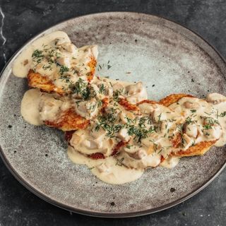 Деруни з куркою та білими грибами 250г