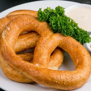 Крендель аж три (порція)