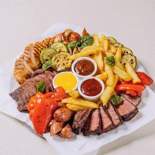 Мясна дошка Банкетна (1400г)