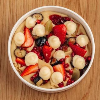 Млинець з фруктами (300г)