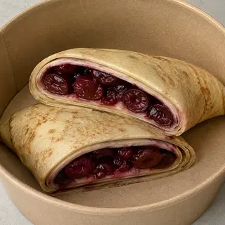 Млинці з вишнею