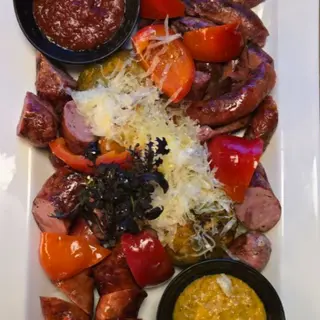 Сальсічі з печеною картоплею (1050г)