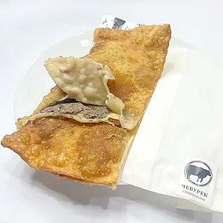 Чебурек з бараниною (280г)