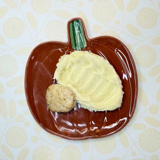 Куряча котлета з картопляним пюрем