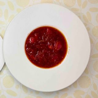 Дитячий борщ з кролика