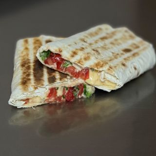 Сир в лаваші (300 г)