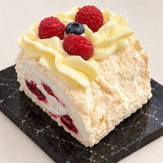 Меренговий рулет (1шт)