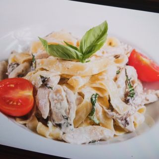 Фетучіні Альфредо куряча (380г)