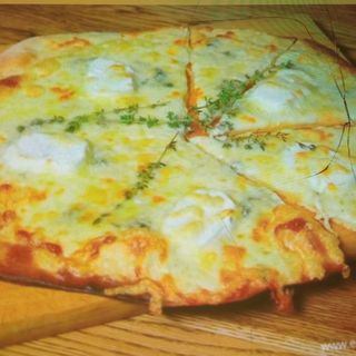 Піца Чотири сири (30см)